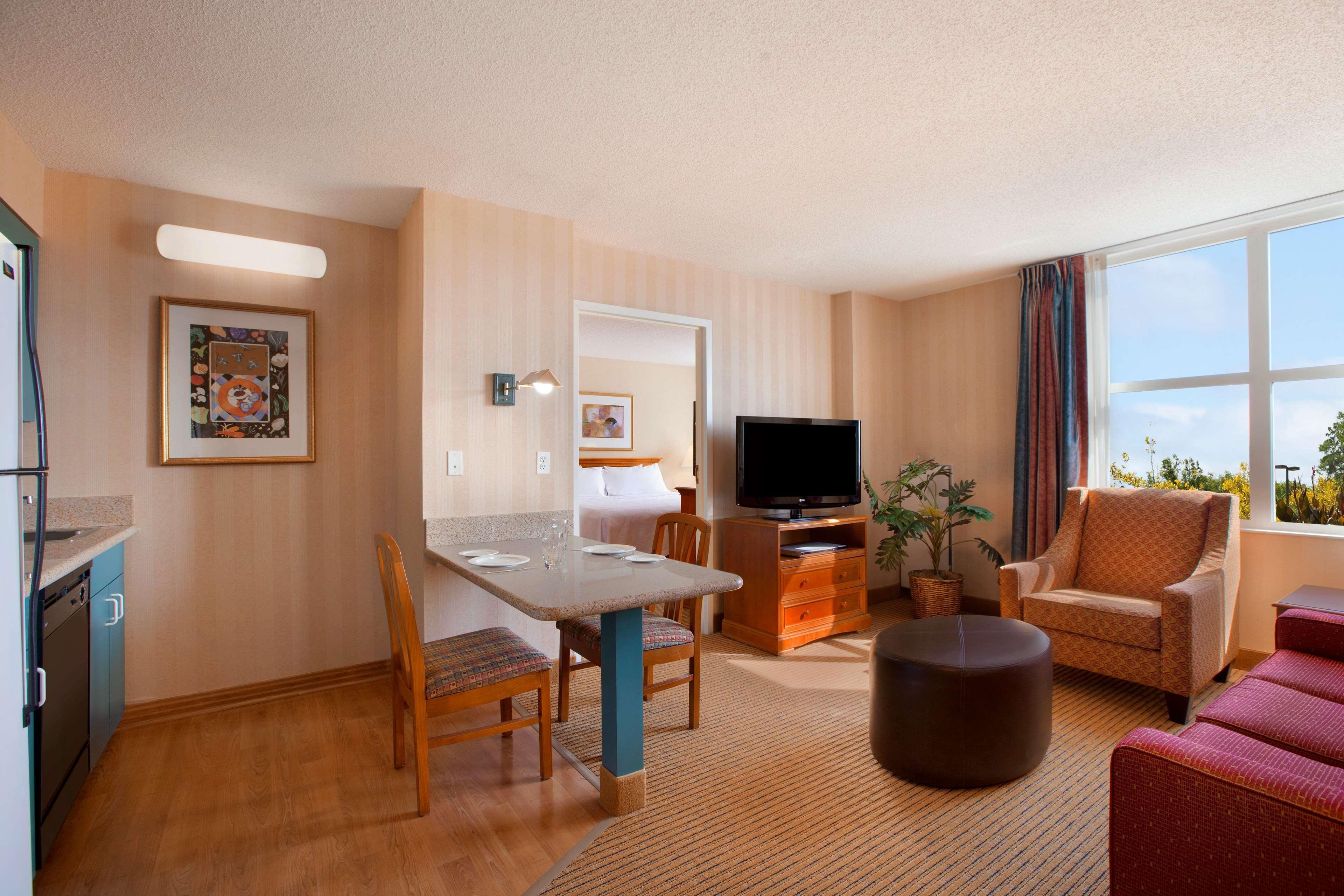 Homewood Suites By Hilton Falls Church Merrifield Esterno foto